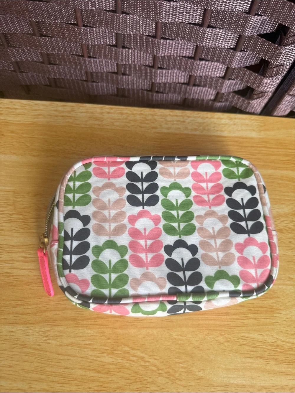 Orla Kiely Floral Leaf Pattern Cosmetic Pouch - Picture 3 of 16